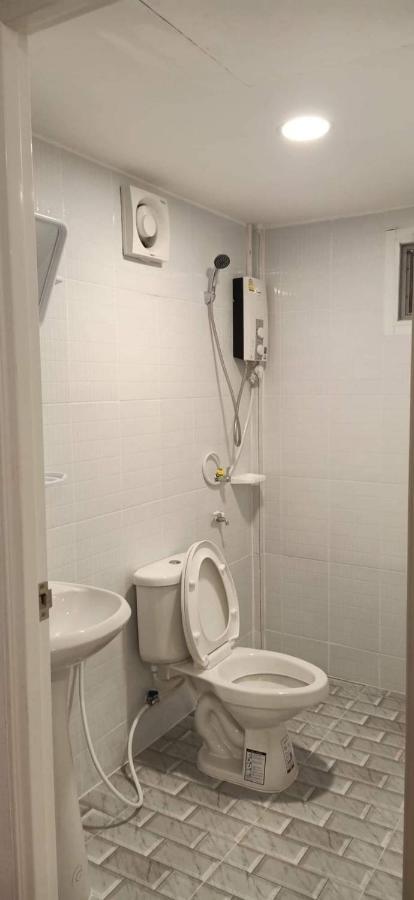 King Fa House Hotel Mae Sot Bagian luar foto
