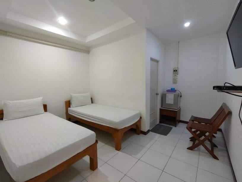King Fa House Hotel Mae Sot Bagian luar foto
