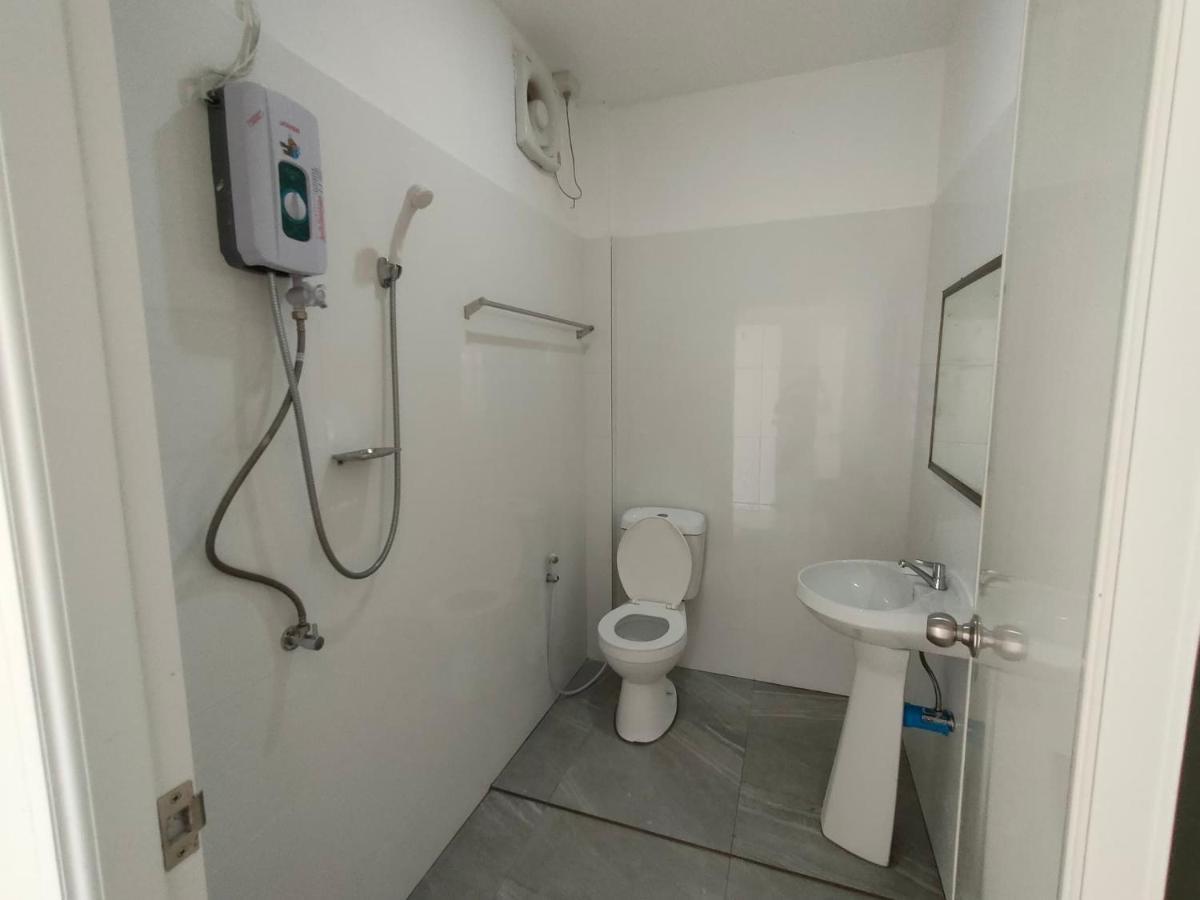 King Fa House Hotel Mae Sot Bagian luar foto